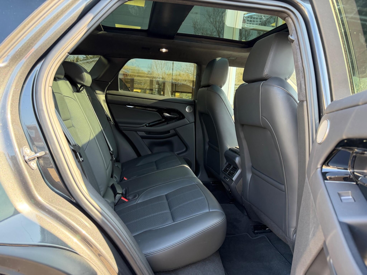 Used Land Rover Range Rover Evoque 2025 for sale - 77982406: Photo 7