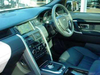 Used Land Rover Discovery Sport 2019 for sale - 74751077: Photo
