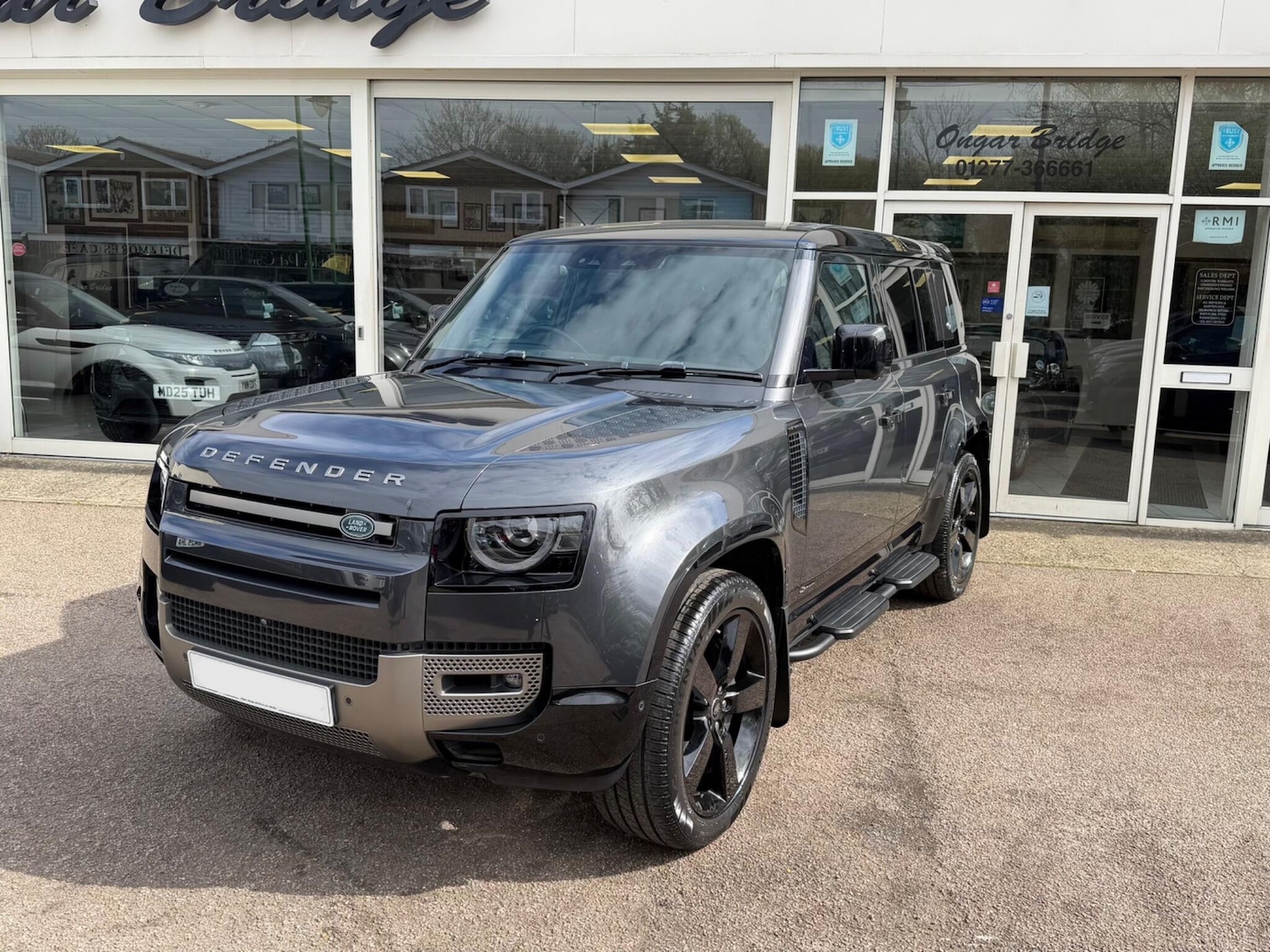 Used Land Rover Defender 2021 for sale - 78148171: Photo 11