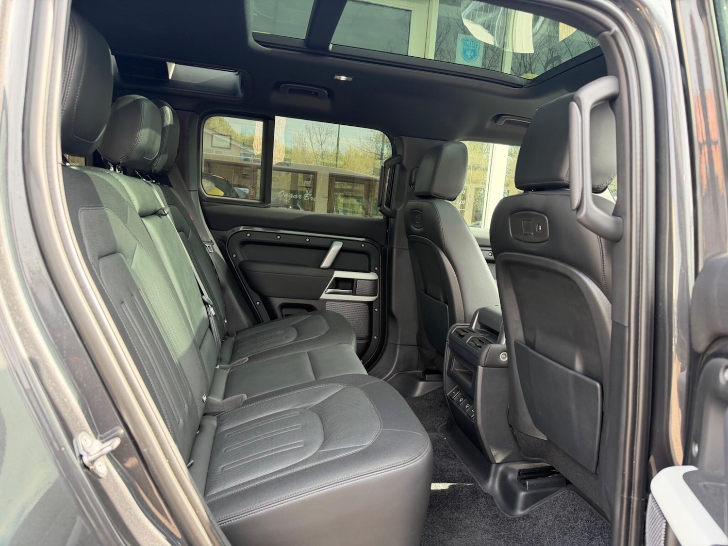 Used Land Rover Defender 2021 for sale - 78148171: Photo 7