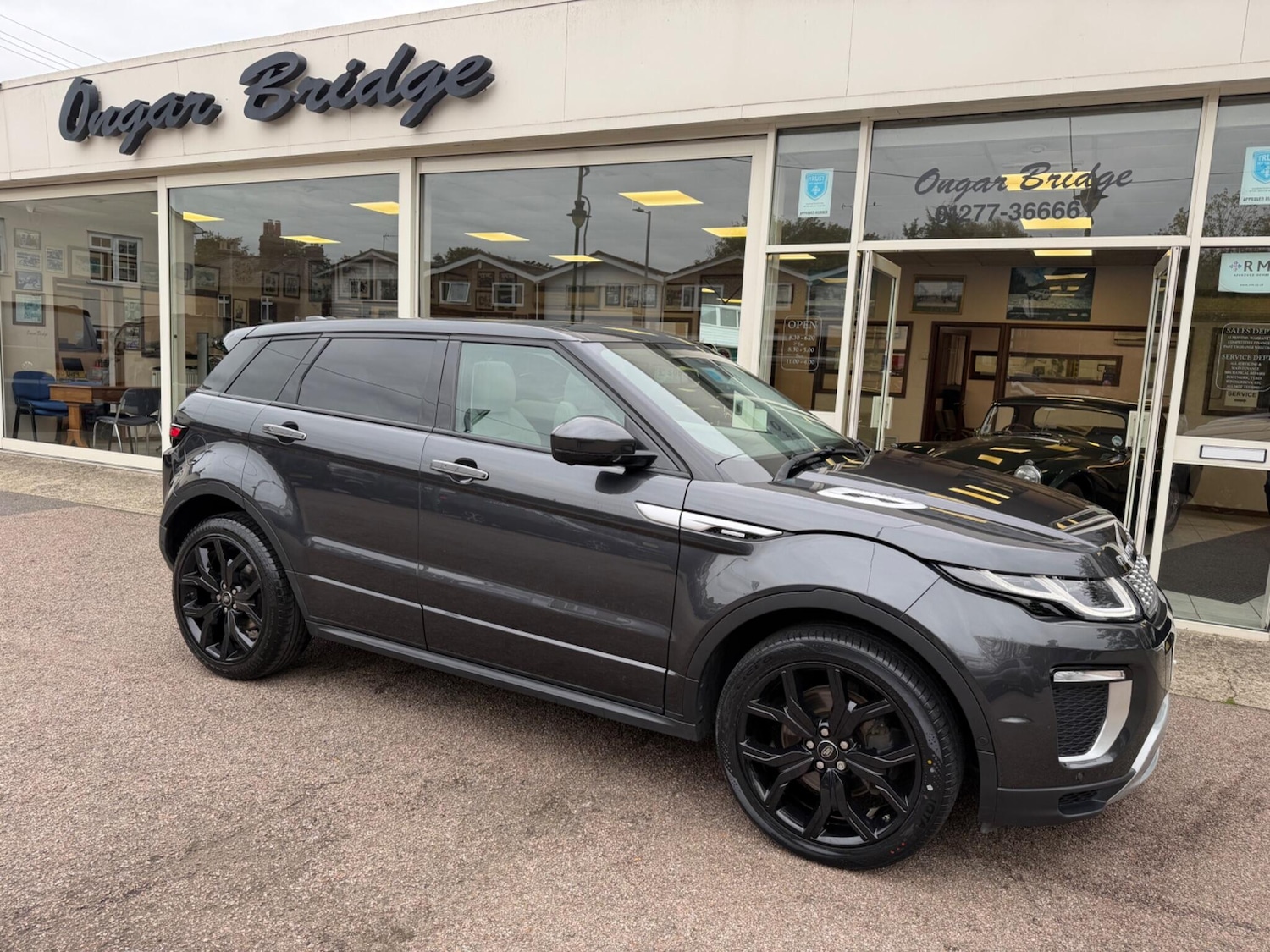 Used Land Rover Range Rover Evoque 2017 for sale - 76307268: Photo 11