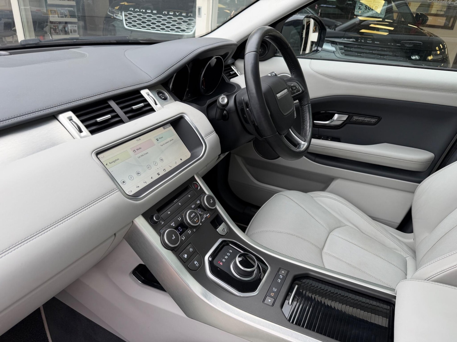 Used Land Rover Range Rover Evoque 2017 for sale - 76307268: Photo 3