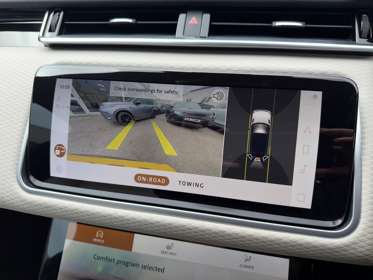 Used Land Rover Range Rover Velar 2023 for sale - 78148332: Photo 16