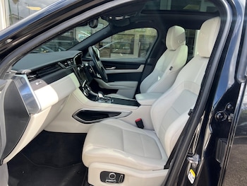 Used Jaguar F-Pace 2022 for sale - 75978571: Photo