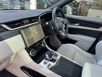 Used Jaguar F-Pace 2022 for sale - 75978571: Photo