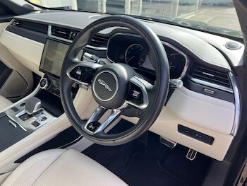 Used Jaguar F-Pace 2022 for sale - 75978571: Photo