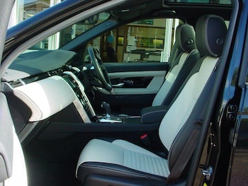 Used Land Rover Discovery Sport 2019 for sale - 79145200: Photo