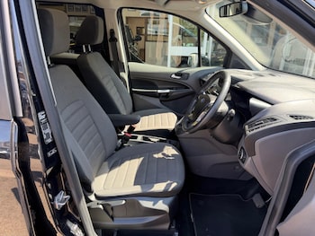 Used Ford Grand Tourneo Connect 2022 for sale - 79496770: Photo