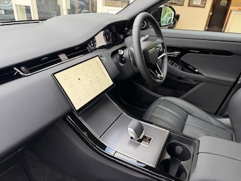 Used Land Rover Range Rover Evoque 2024 for sale - 76527628: Photo