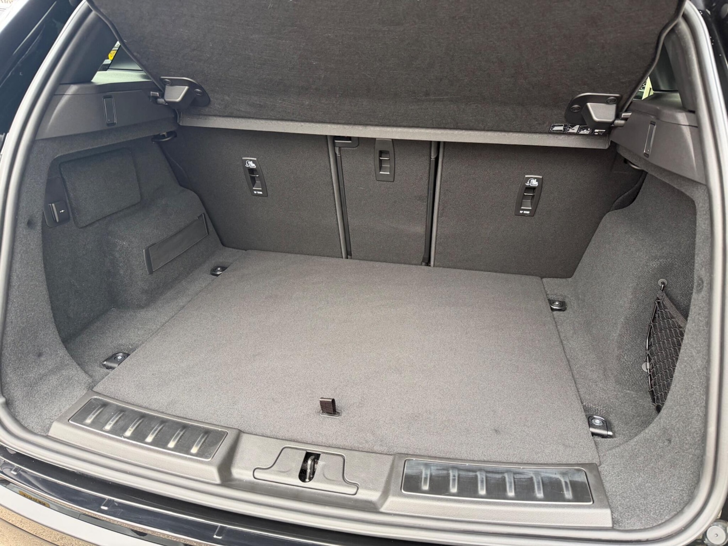 Used Land Rover Range Rover Evoque 2024 for sale - 76527628: Photo 8