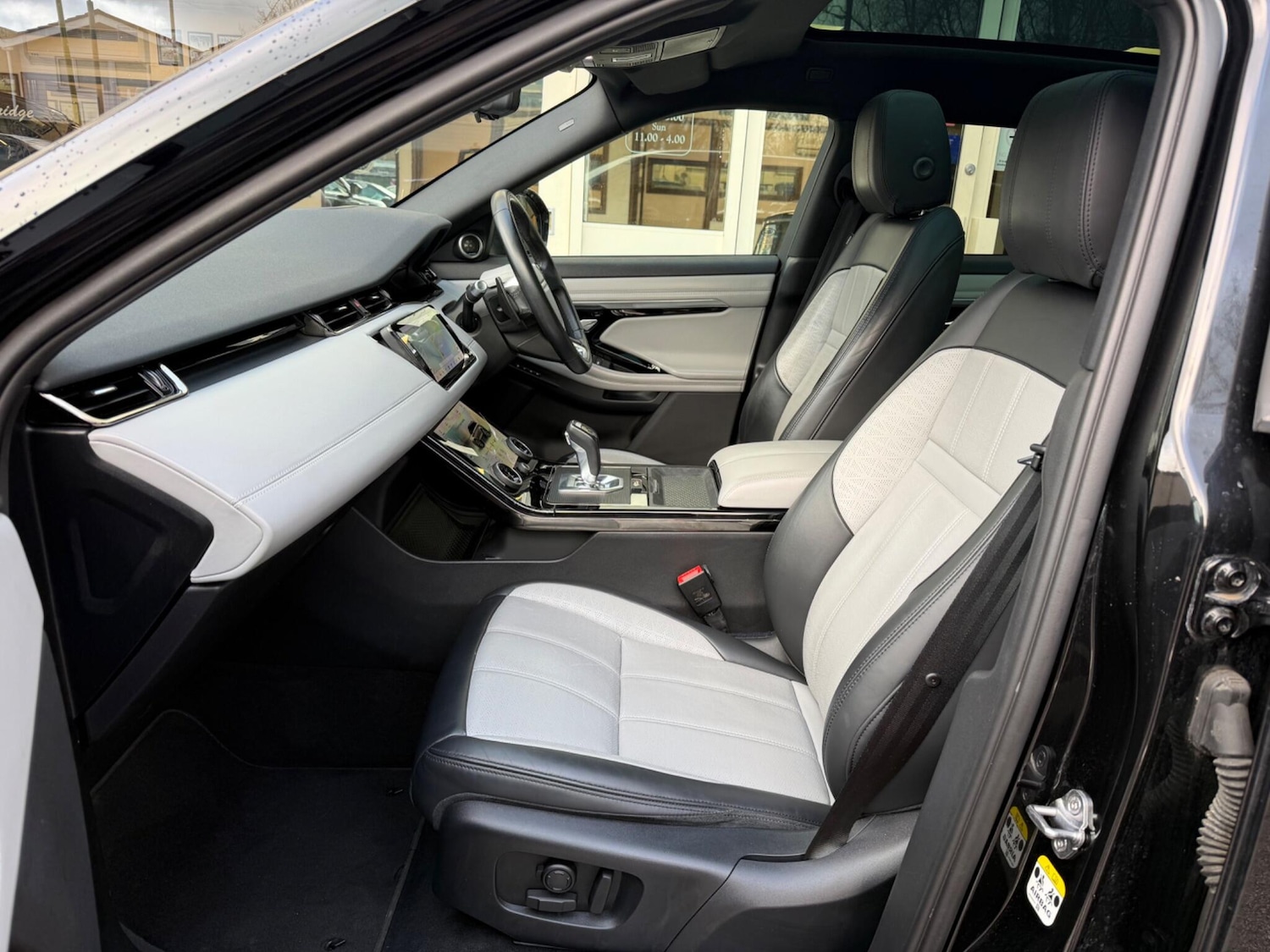 Used Land Rover Range Rover Evoque 2020 for sale - 77523741: Photo 2