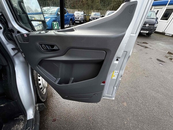 Used Ford Transit 2020 for sale - 74674949: Photo 48