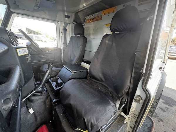 Used Land Rover Defender 110 2015 for sale - 75123102: Photo 36