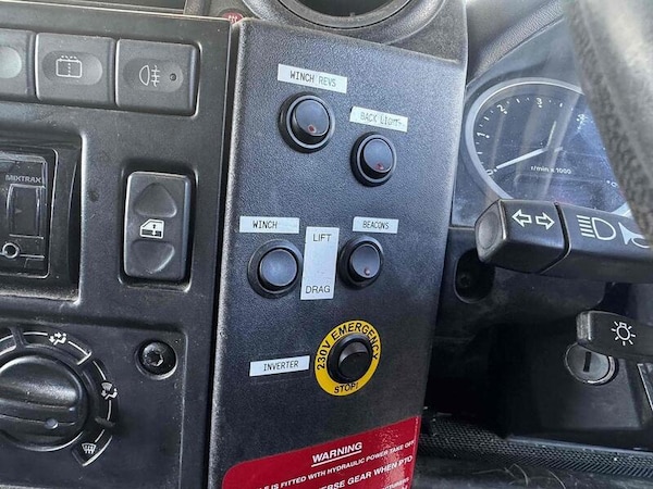 Used Land Rover Defender 110 2015 for sale - 75123102: Photo 53