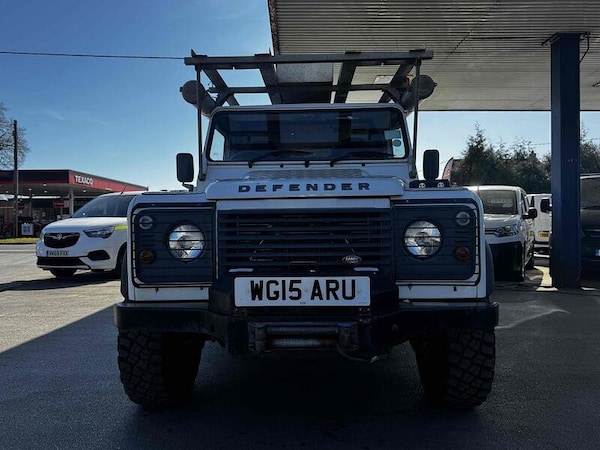 Used Land Rover Defender 110 2015 for sale - 75123102: Photo 8