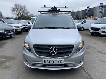 Used Mercedes-Benz Vito 2020 for sale - 77677118: Photo