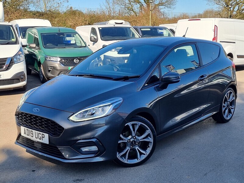 Used Ford Fiesta 2019 for sale - 77937408: Photo 3