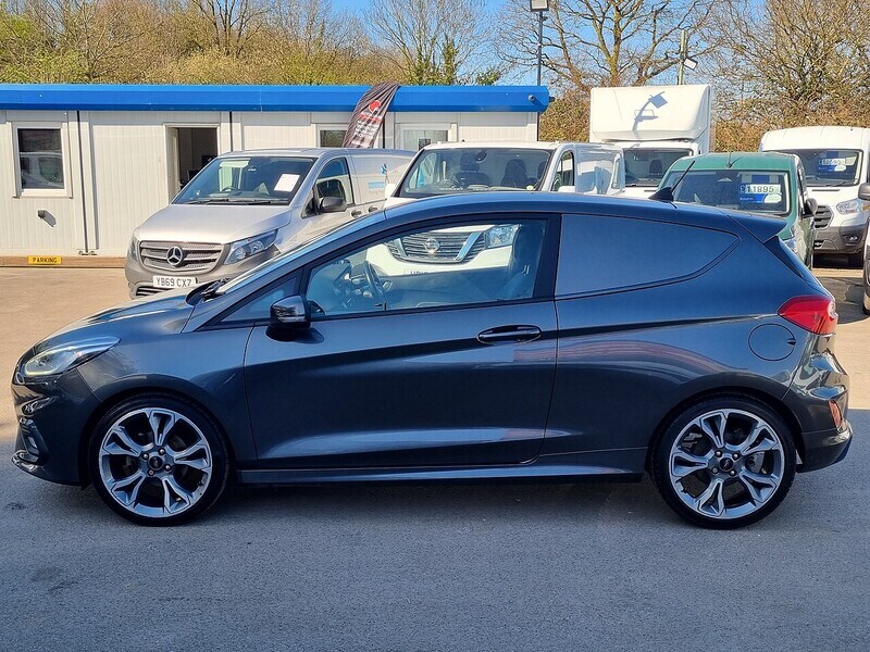 Used Ford Fiesta 2019 for sale - 77937408: Photo 5