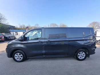 Used Ford Transit Custom 2024 for sale - 77677104: Photo