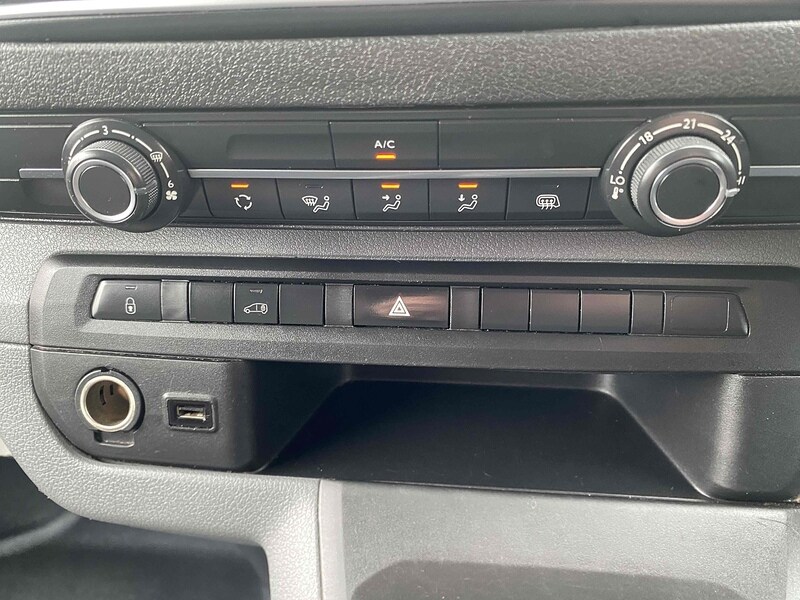 Used Vauxhall Vivaro 2023 for sale - 77452643: Photo 11