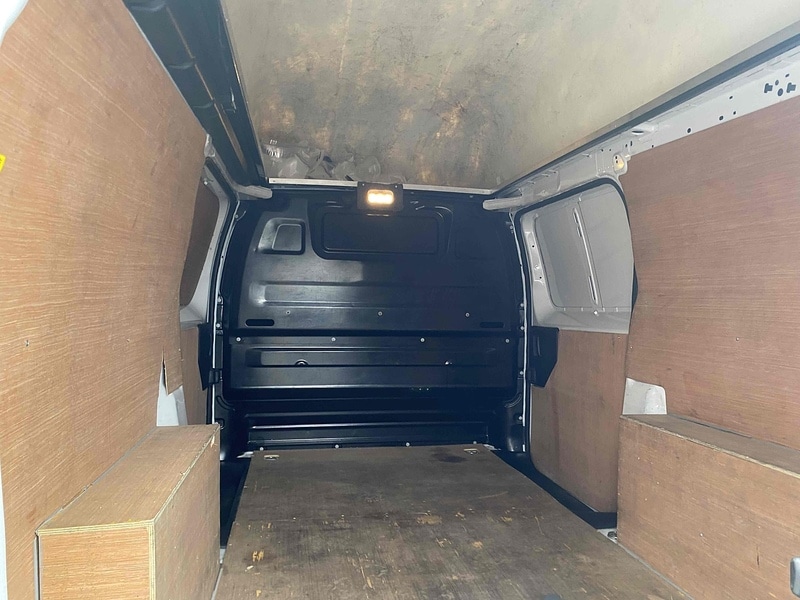 Used Vauxhall Vivaro 2023 for sale - 77452643: Photo 7