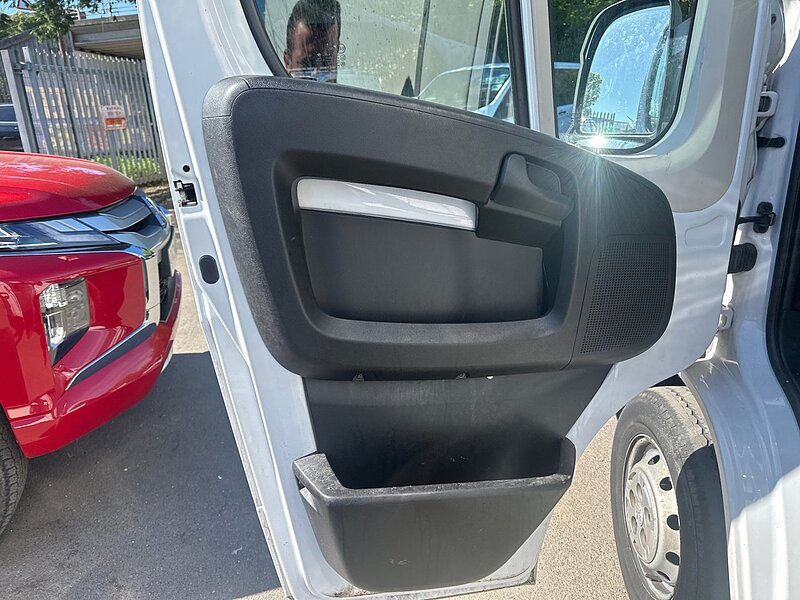 Vehicle 29