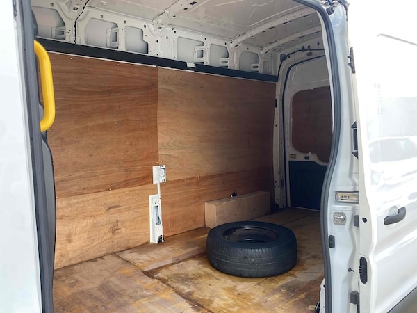Used Ford Transit 2021 for sale - 75995789: Photo 10