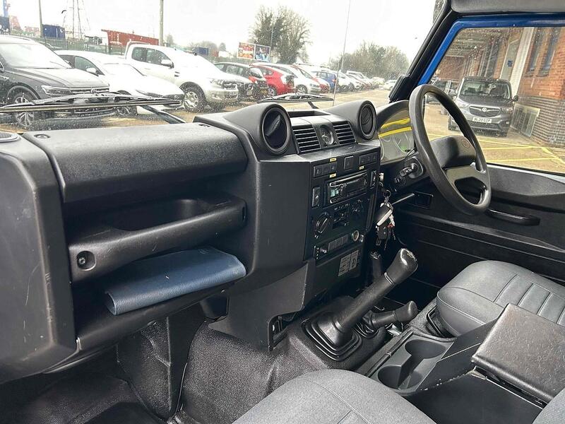 Used Land Rover Defender 2015 for sale - 77558297: Photo 17