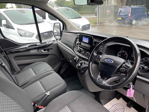 Used Ford Tourneo Custom 2018 for sale - 75765721: Photo 13