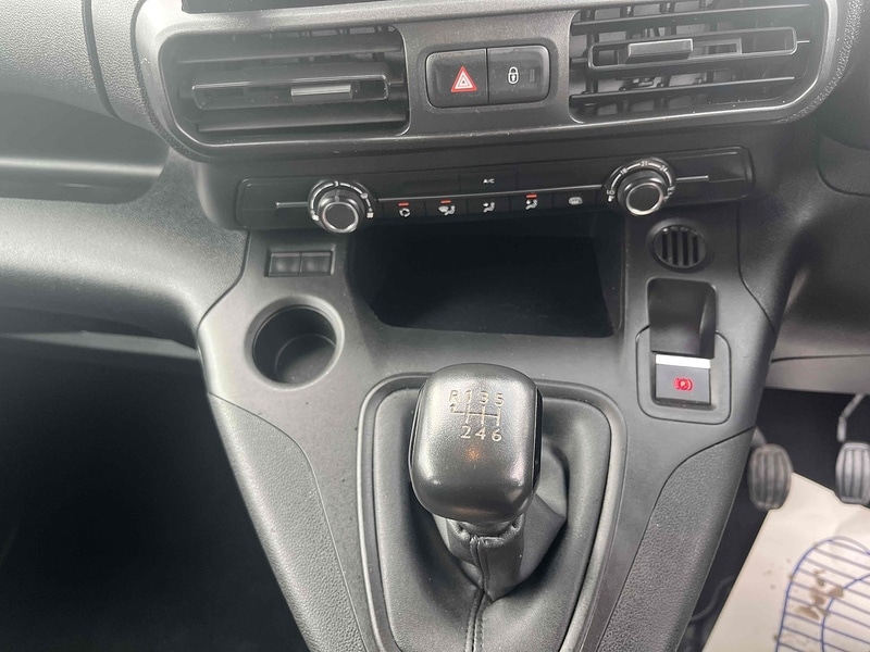 Used Toyota ProAce 2022 for sale - 76236302: Photo 17