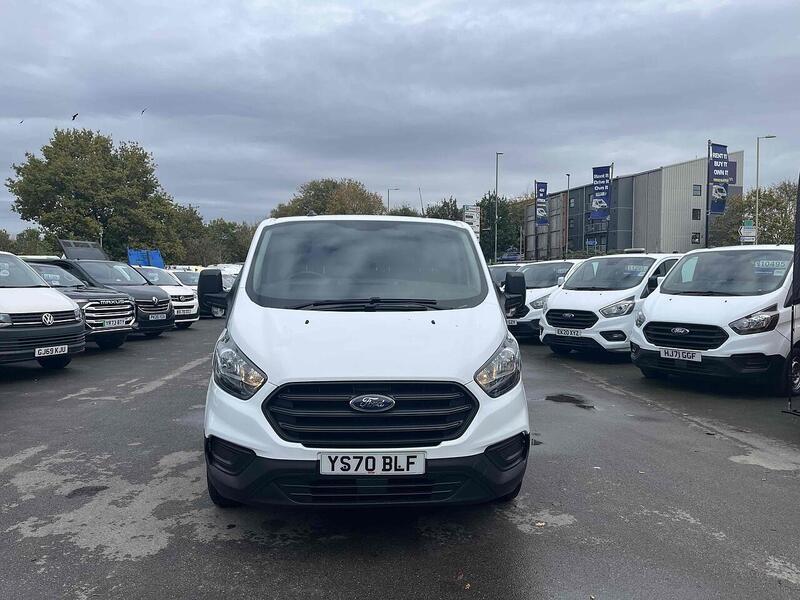 Used Ford Transit Custom 2020 for sale - 76368311: Photo 2