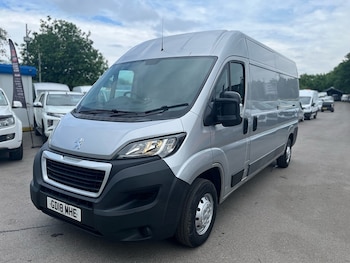 Used Peugeot Boxer 2018 for sale - 78532103: Photo