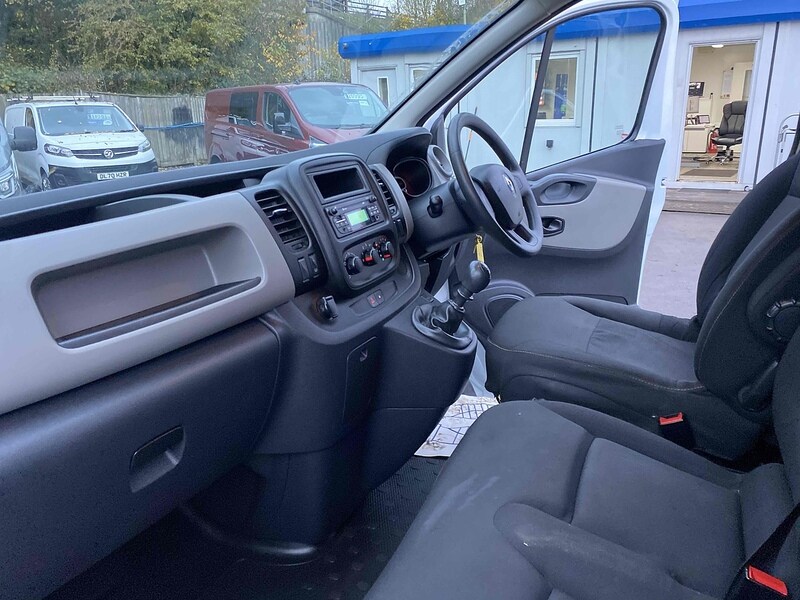 Used Renault Trafic 2018 for sale - 76532182: Photo 15