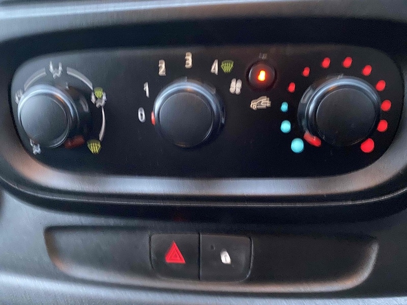 Used Renault Trafic 2018 for sale - 76532182: Photo 19