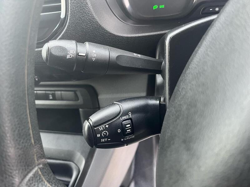 Used Vauxhall Vivaro 2020 for sale - 77906037: Photo 10