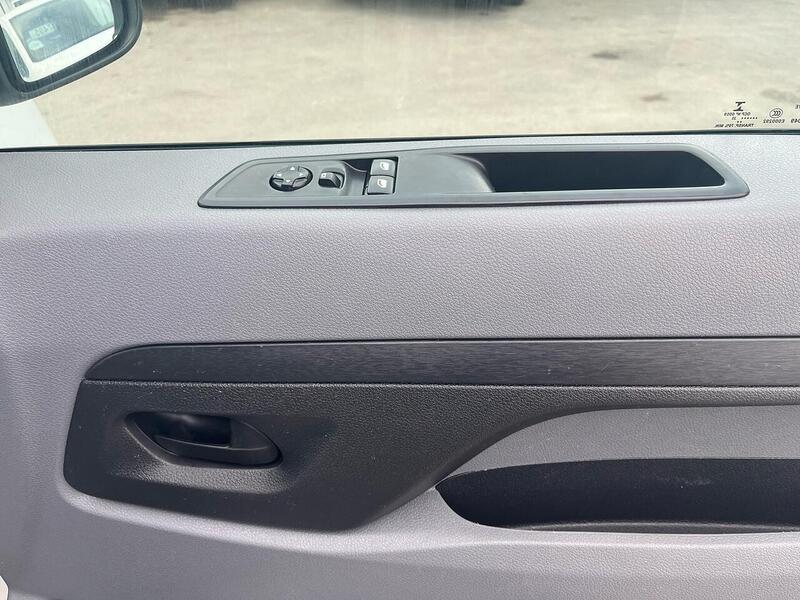 Used Vauxhall Vivaro 2020 for sale - 77906037: Photo 8