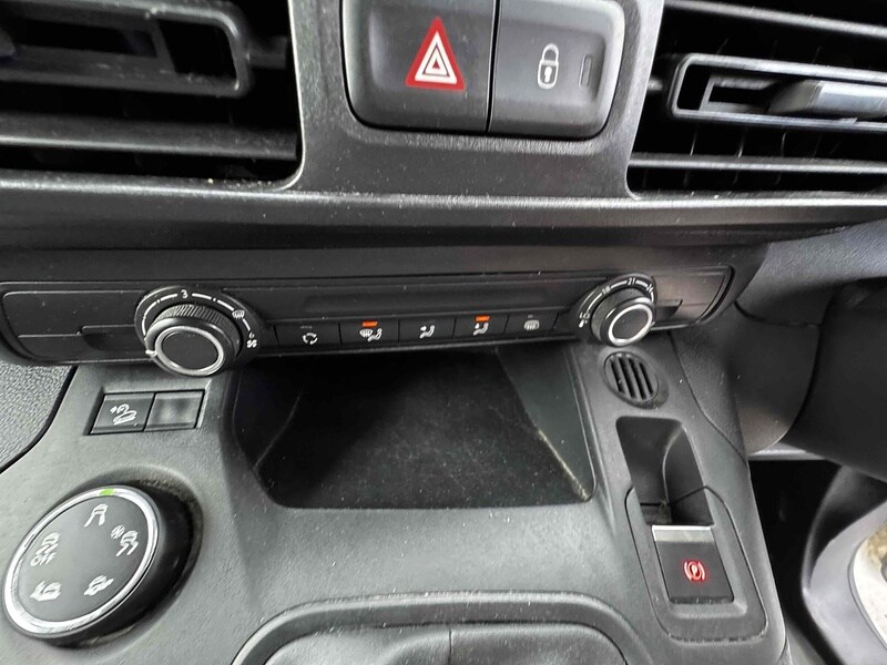 Vehicle 31