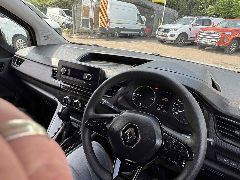 Used Renault Kangoo 2023 for sale - 74760434: Photo 39