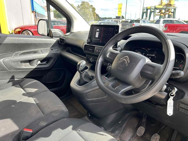 Used Citroen Berlingo 2020 for sale - 76280531: Photo 2