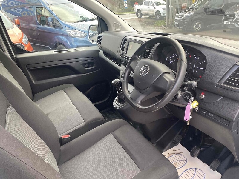 Used Vauxhall Vivaro 2023 for sale - 77162008: Photo 15