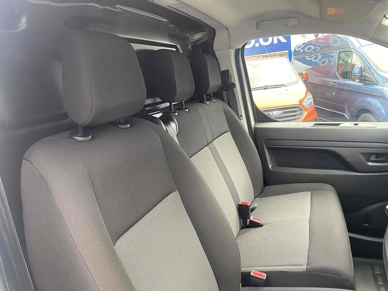 Used Vauxhall Vivaro 2023 for sale - 77162008: Photo 16