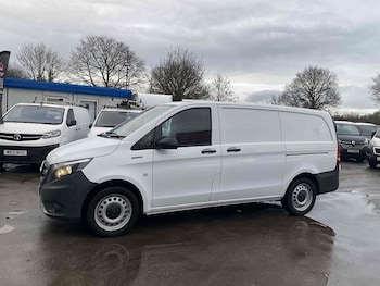 Used Mercedes-Benz Vito 2022 for sale - 77365180: Photo