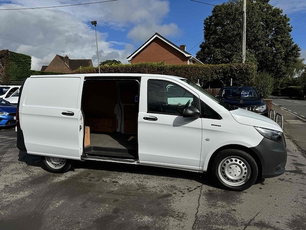 Used Mercedes-Benz Vito 2020 for sale - 76253227: Photo 33