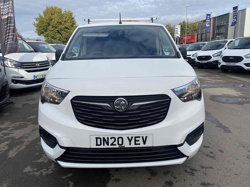 Used Vauxhall Combo 2020 for sale - 76386784: Photo 2