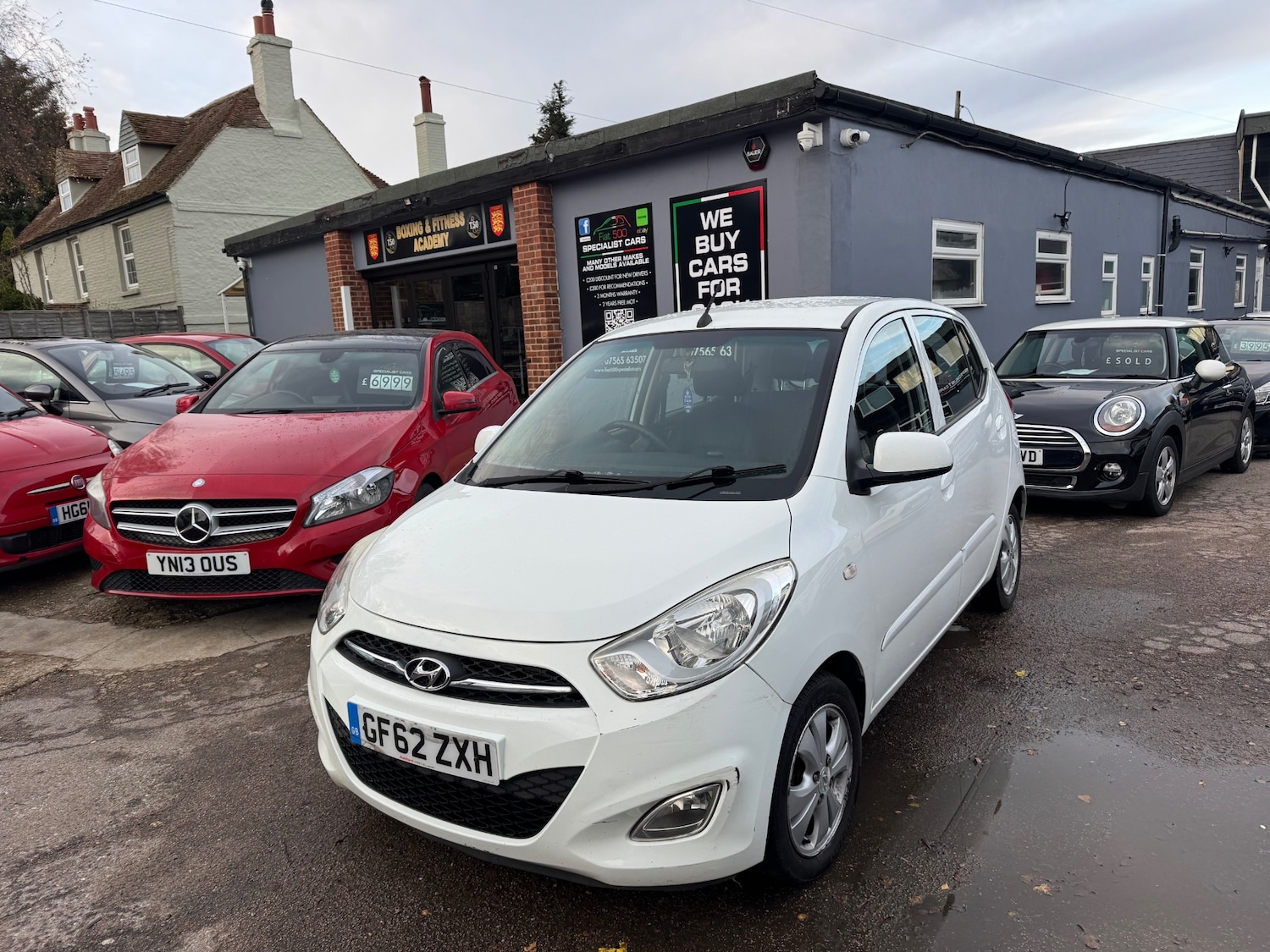 Used Hyundai i10 2012 for sale - 76837380: Photo 1