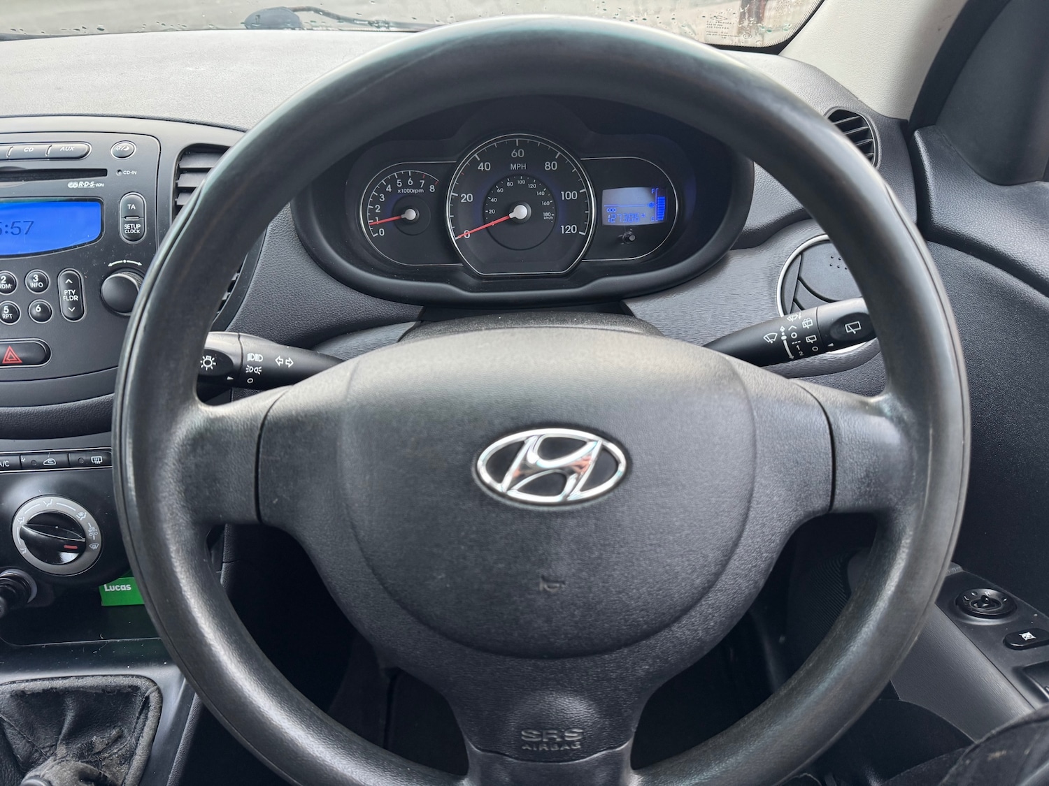 Used Hyundai i10 2012 for sale - 76837380: Photo 11
