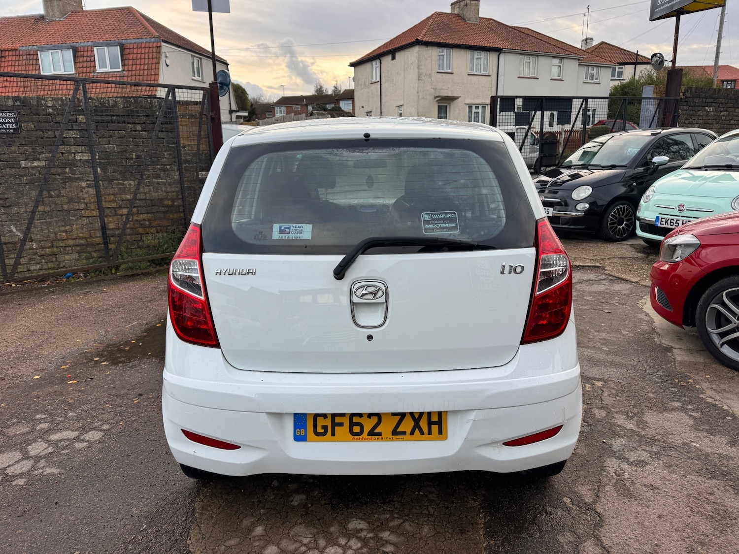 Used Hyundai i10 2012 for sale - 76837380: Photo 6