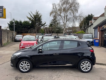 Used Renault Clio 2017 for sale - 78845577: Photo