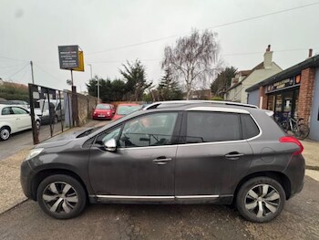 Used Peugeot 2008 2016 for sale - 78239876: Photo