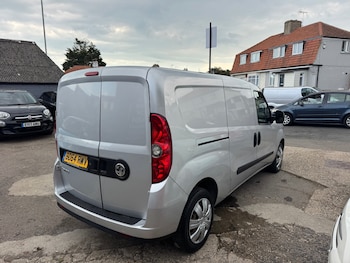 Used Vauxhall Combo 2015 for sale - 79564380: Photo